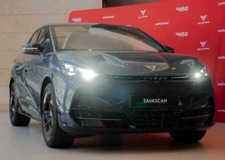 HSO setzt nochmals einen drauf: Der grösste Bildungshackathon Europas wächst weiter CUPRA Tavascan am HSO Connect – CUPRA Schweiz ist Challenge-Partner des grössten Bildungshackathons Europas.